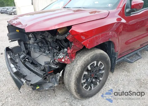 2022 Nissan Frontier Pro-4X 4X4 z USA, uszkodzony, nr VIN 1N6ED1EK0NN622535